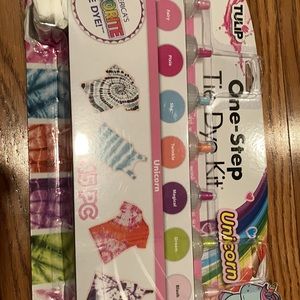 Tulip Tie dye set